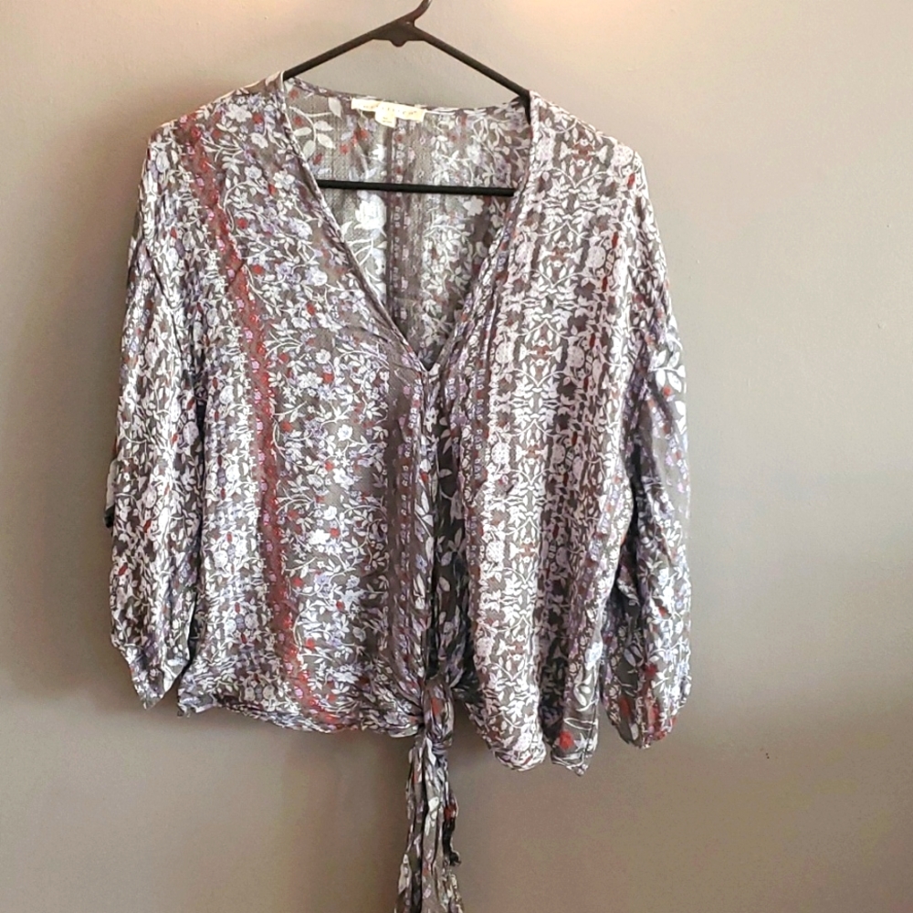 Women's blouse